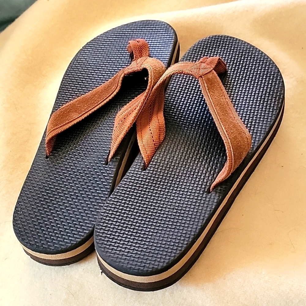 Vintage 80s Rainbow Sandals